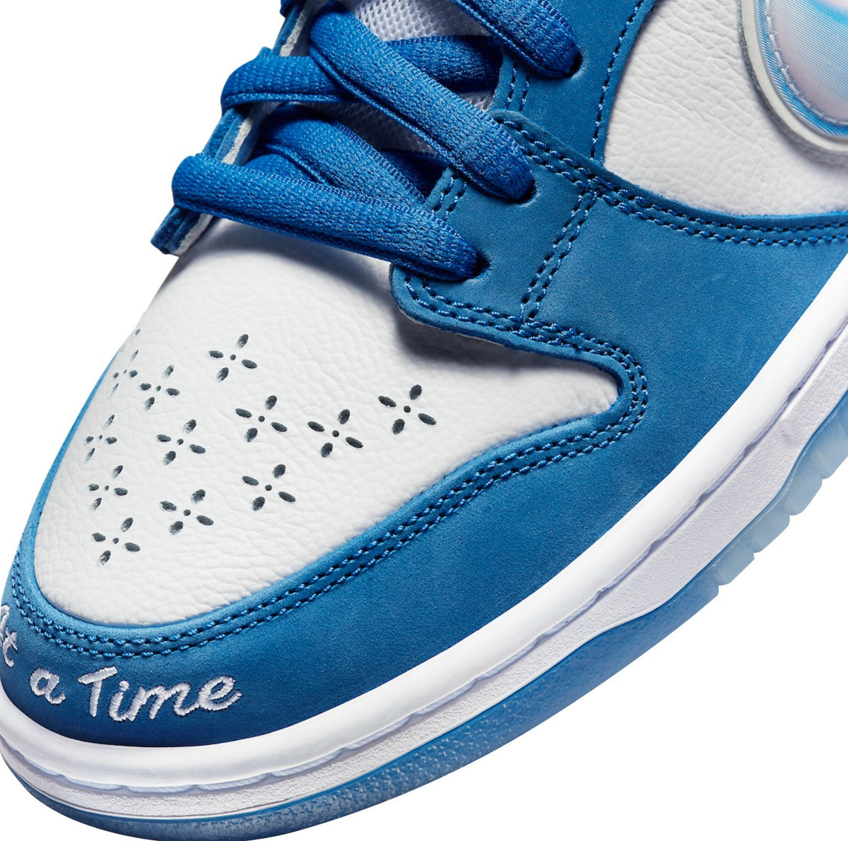 Born x Raised x Nike SB Dunk Low FN7819-400